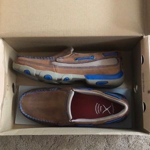 Never worn Twisted X shoes, blue accents